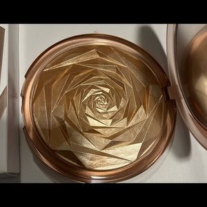 Face and body highlighter!